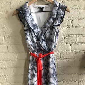✨3 for $10✨H&M | Ruffled Tie Dress with Belt Sz 4